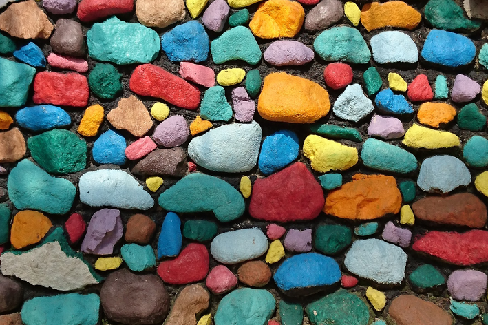 Como pintar pedra brita para jardim 1