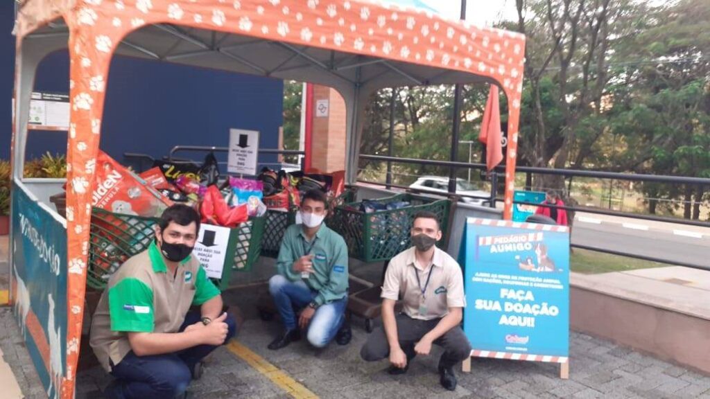 Equipe com arrecadação do Pedágio Aumigo na Cobasi Bragança Paulista - SP